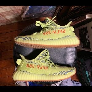 Yeezy 350 Semi Frozen